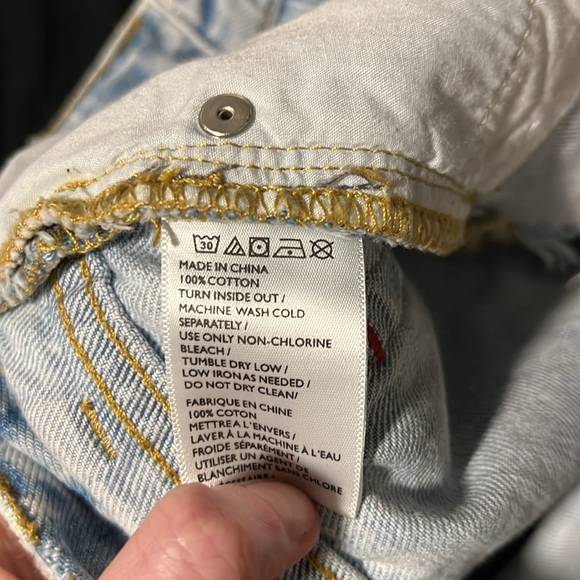 Urban Outfitters BDG Denim Light Wash - Picture 9 of 10